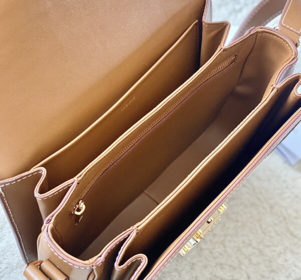 CELINE CLASSIQUE TRIOMPHE BAG