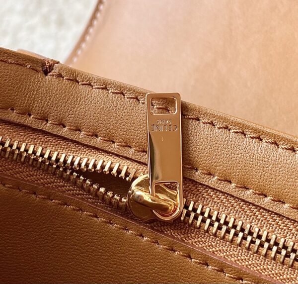 CELINE CLASSIQUE TRIOMPHE BAG