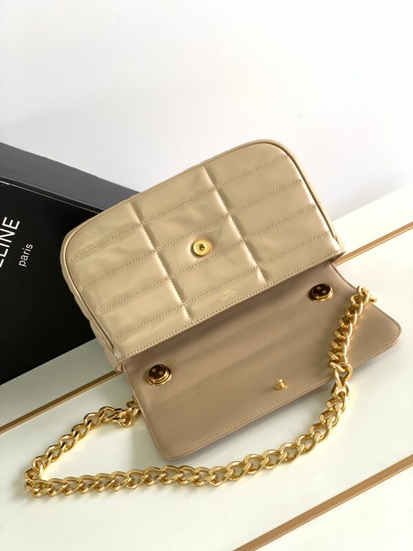 CELINE CHAIN SHOULDER BAG MATELASSE MONOCHROME