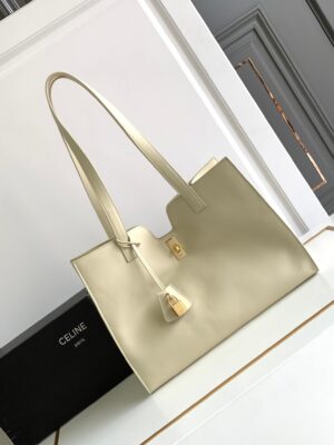 CELINE CABAS 16 IN SMOOTH CALFSKIN LIMESTONE