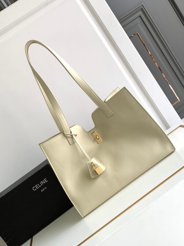 CELINE CABAS 16 IN SMOOTH CALFSKIN LIMESTONE