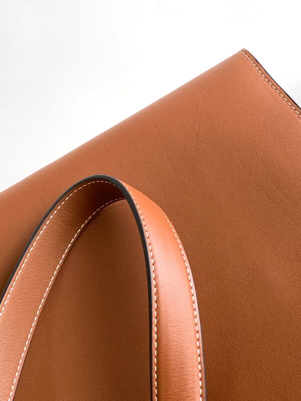 CELINE CABAS 16 IN SMOOTH CALFSKIN LIMESTONE