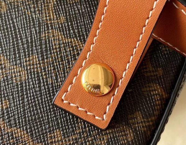 CELINE BELT BAG TRIOMPHE BELT IN TRIOMPHE CANVAS AND CALFSKIN