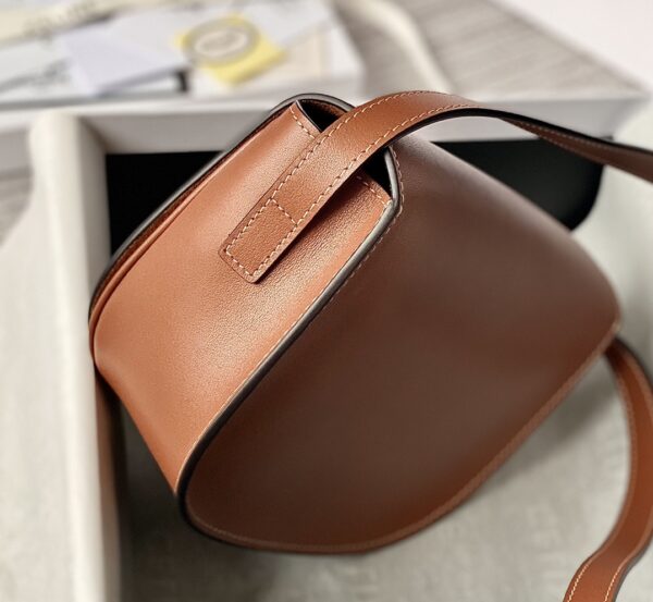CELINE FOLCO CUIR TRIOMPHE