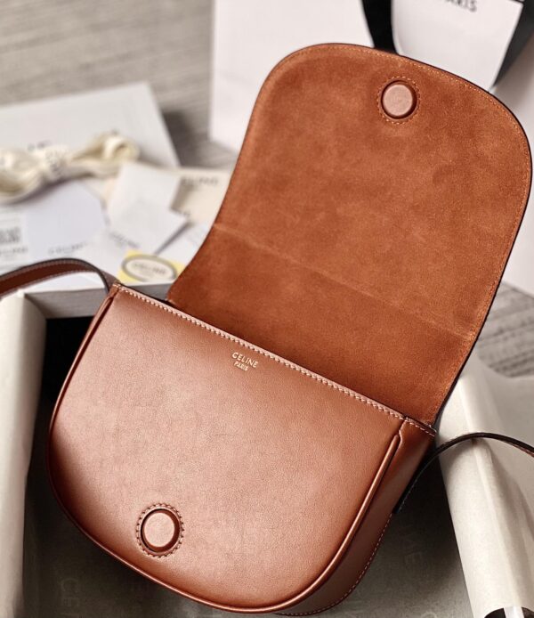 CELINE FOLCO CUIR TRIOMPHE