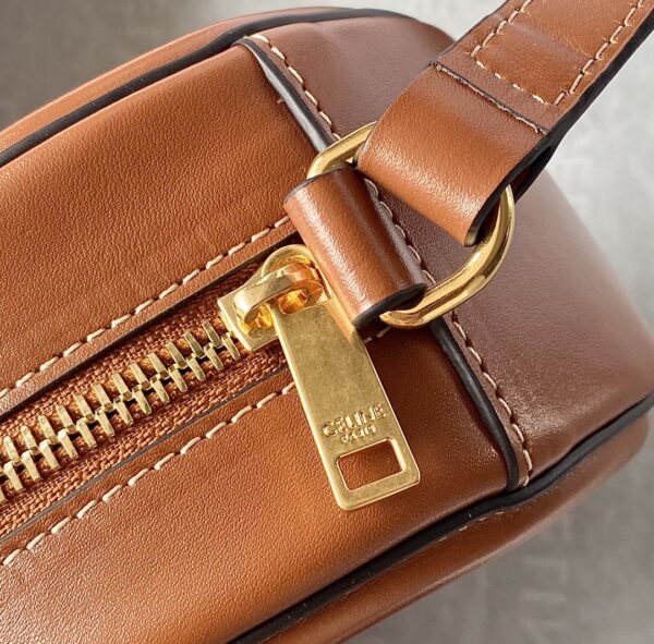 CELINE OVAL BAG CUIR TRIOMPHE