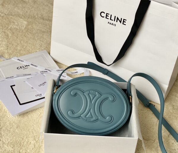 CELINE OVAL BAG CUIR TRIOMPHE