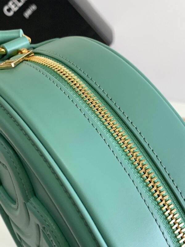 CELINE OVAL BAG CUIR TRIOMPHE