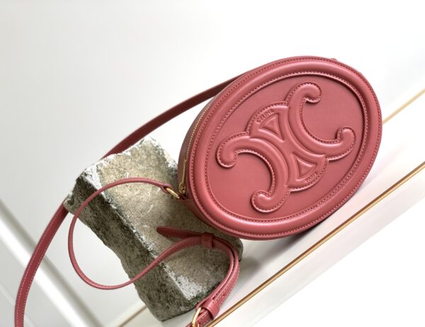 CELINE OVAL BAG CUIR TRIOMPHE