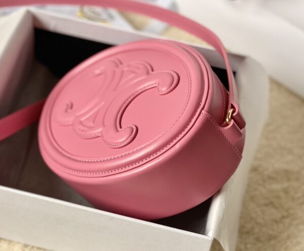CELINE OVAL BAG CUIR TRIOMPHE