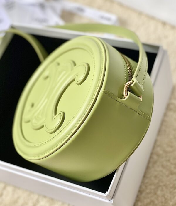 CELINE OVAL BAG CUIR TRIOMPHE