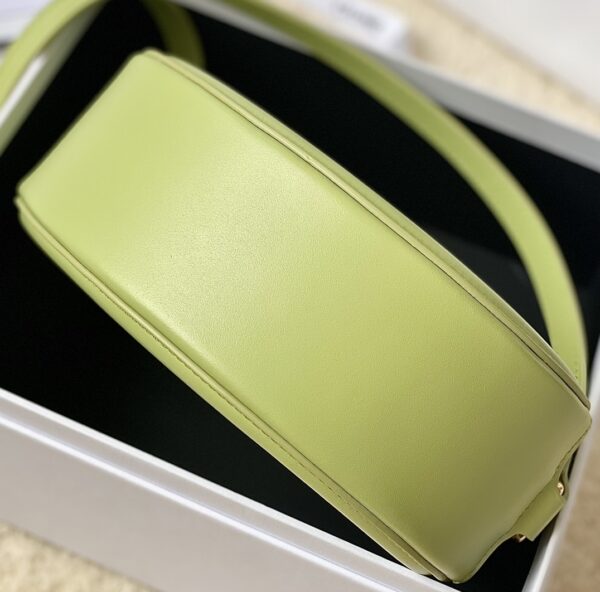 CELINE OVAL BAG CUIR TRIOMPHE