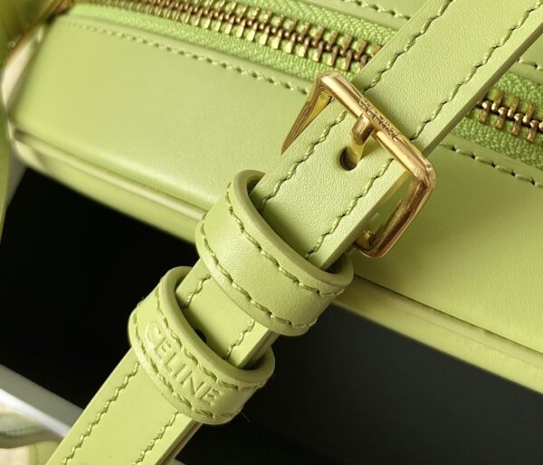 CELINE OVAL BAG CUIR TRIOMPHE
