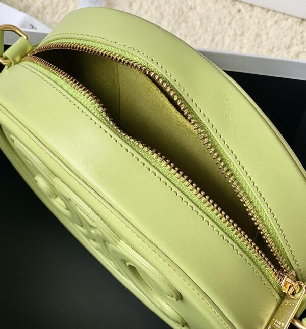 CELINE OVAL BAG CUIR TRIOMPHE