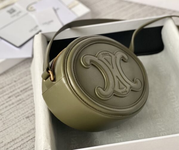 CELINE OVAL BAG CUIR TRIOMPHE