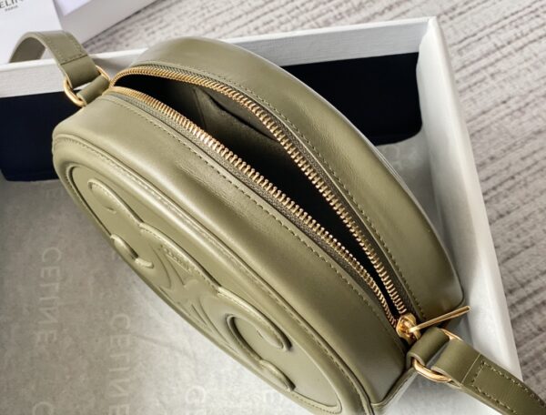 CELINE OVAL BAG CUIR TRIOMPHE