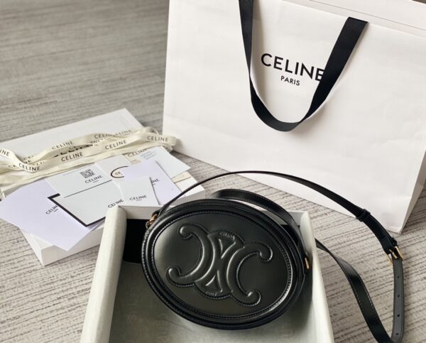 CELINE OVAL BAG CUIR TRIOMPHE