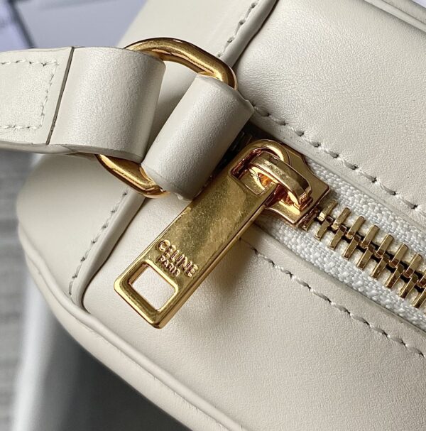 CELINE OVAL BAG CUIR TRIOMPHE