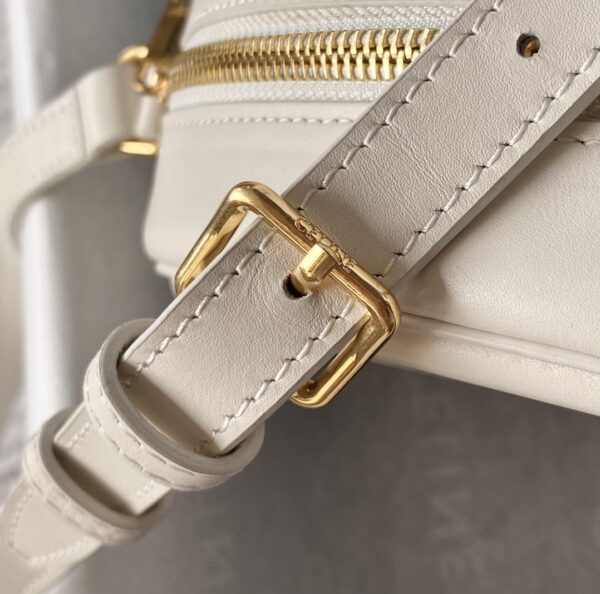 CELINE OVAL BAG CUIR TRIOMPHE
