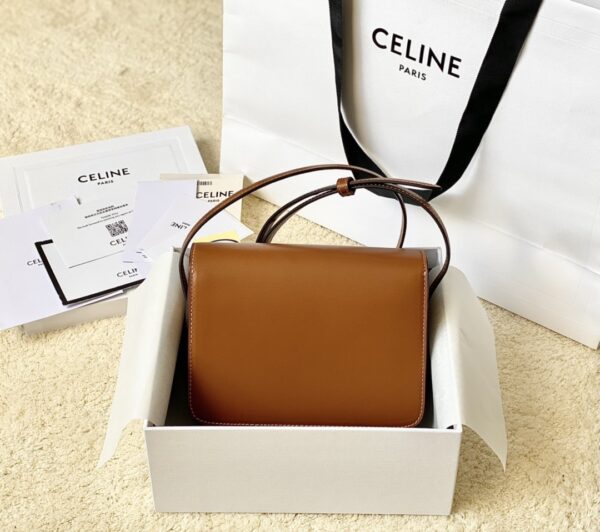 CELINE Cuir Triomphe