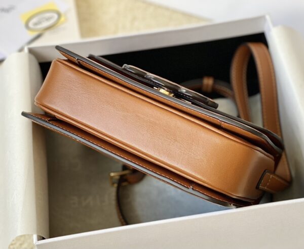 CELINE Cuir Triomphe