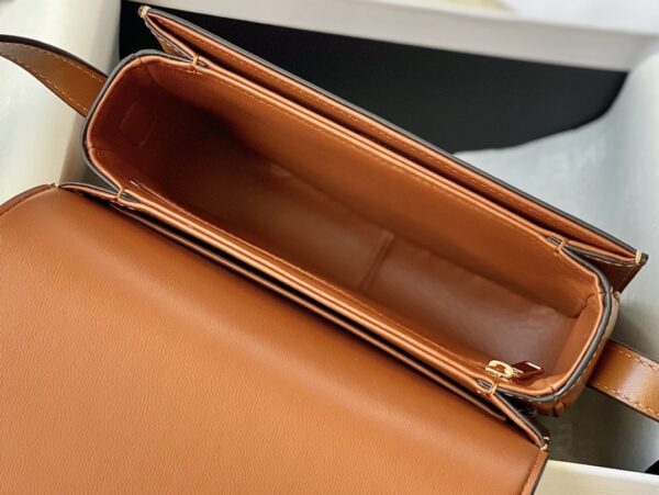 CELINE Cuir Triomphe