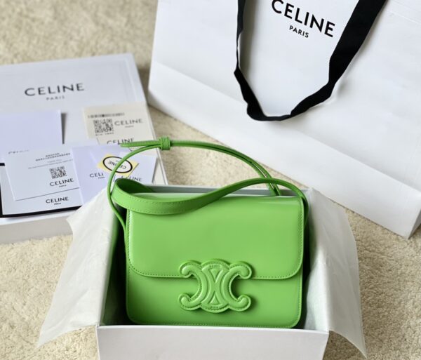 CELINE Cuir Triomphe