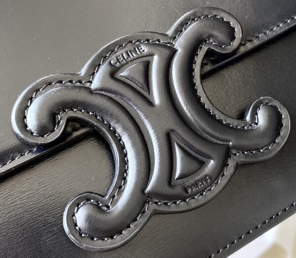 CELINE Cuir Triomphe