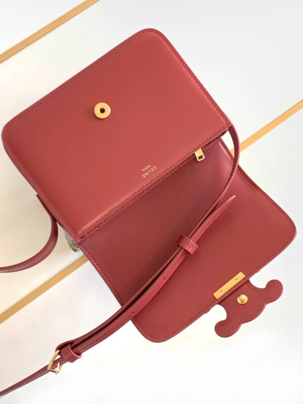 CELINE Cuir Triomphe