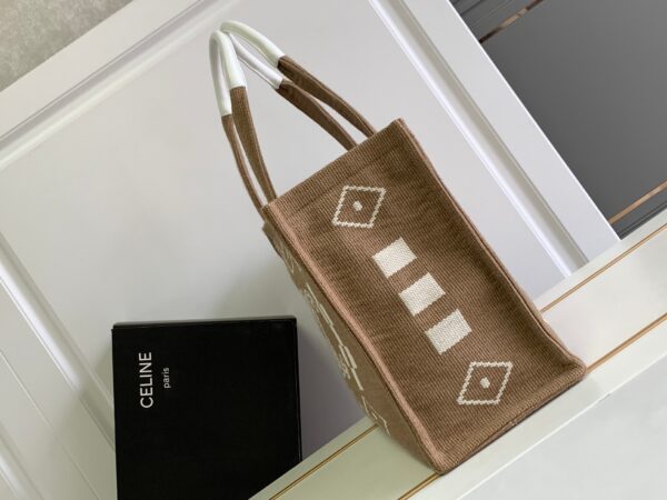 CELINE LARGE CABAS THAIS