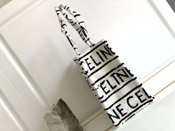 CELINE LARGE CABAS THAIS