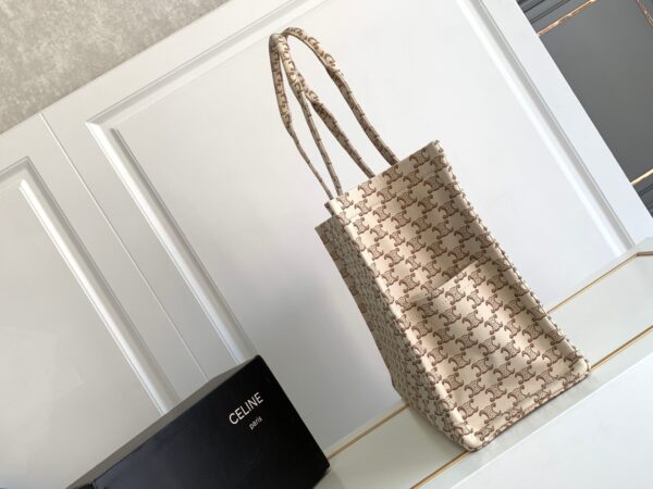 CELINE LARGE CABAS THAIS