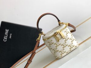 CELINE TRIOMPHE CANVAS