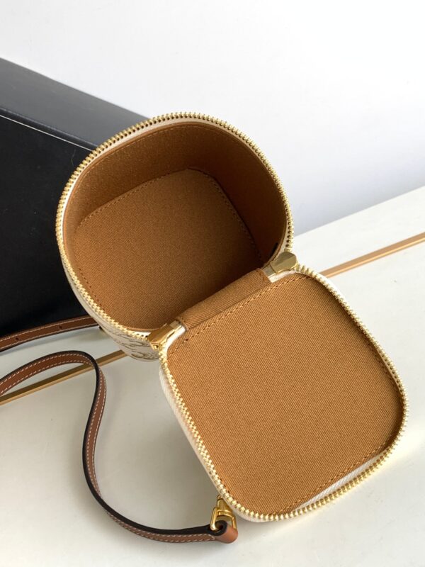 CELINE TRIOMPHE CANVAS