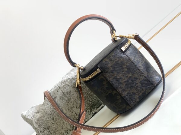 CELINE TRIOMPHE CANVAS