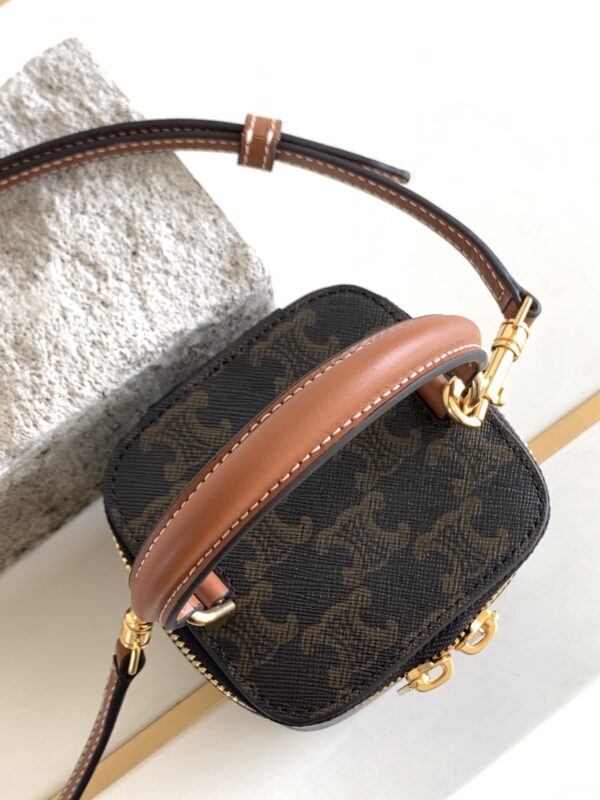 CELINE TRIOMPHE CANVAS