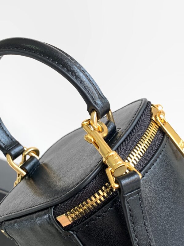 CELINE TRIOMPHE CANVAS