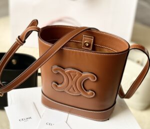 CELINE MINI BUCKET CUIR TRIOMPHE