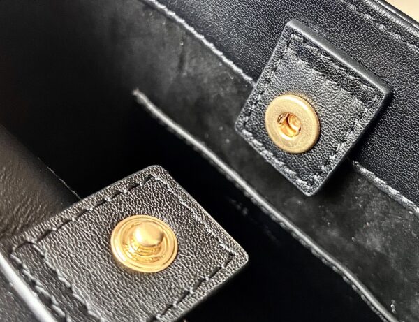 CELINE MINI BUCKET CUIR TRIOMPHE
