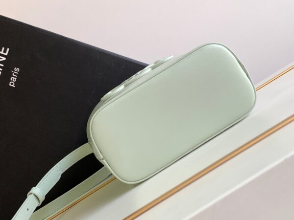 CELINE MINI BUCKET CUIR TRIOMPHE