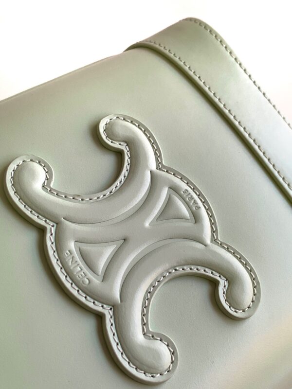 CELINE MINI BUCKET CUIR TRIOMPHE