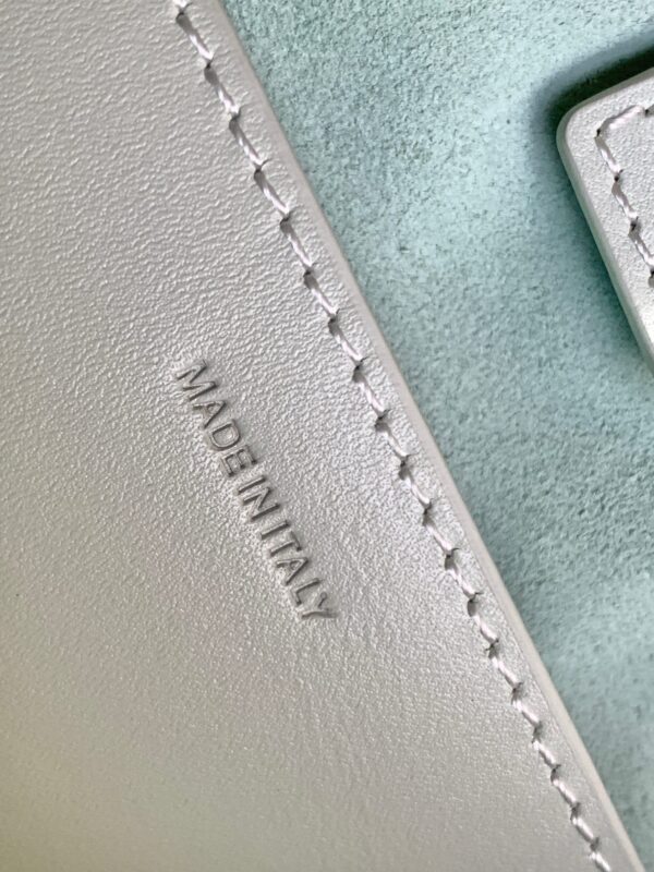 CELINE MINI BUCKET CUIR TRIOMPHE