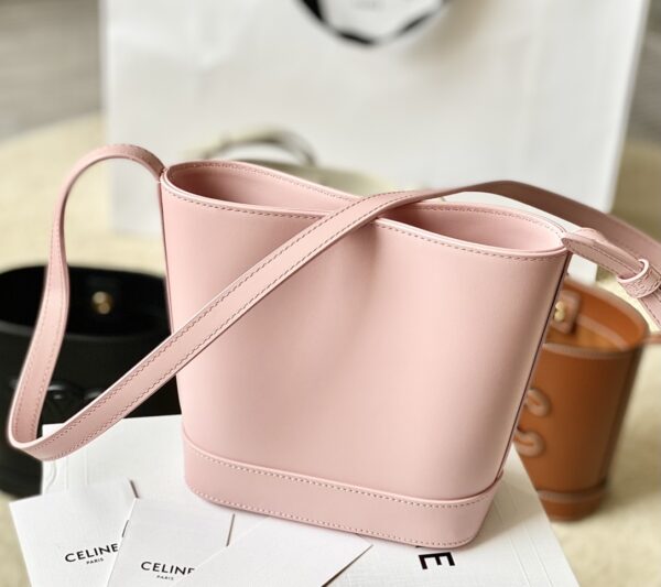CELINE MINI BUCKET CUIR TRIOMPHE