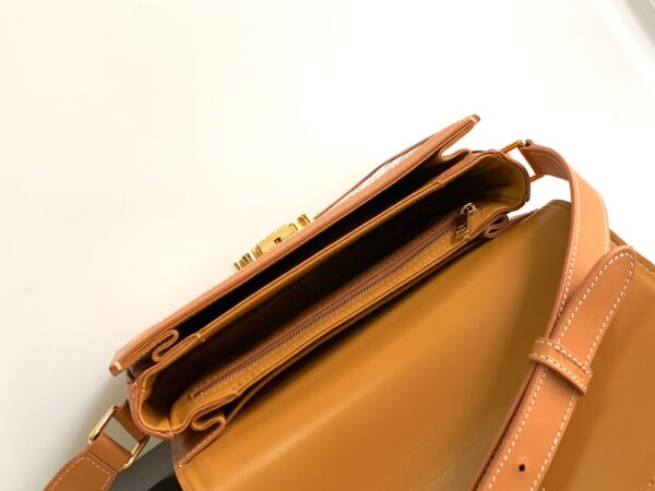 CELINE CLASSIQUE TRIOMPHE BAG