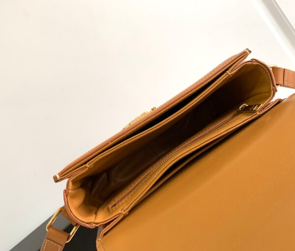 CELINE TEEN TRIOMPHE BAG
