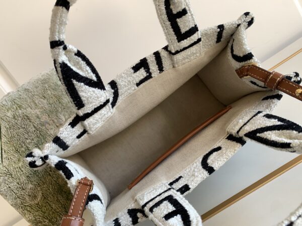 CELINE SMALL CABAS THAIS