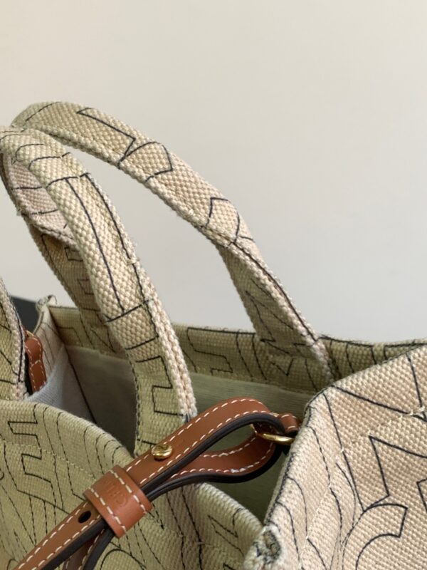 CELINE SMALL CABAS THAIS