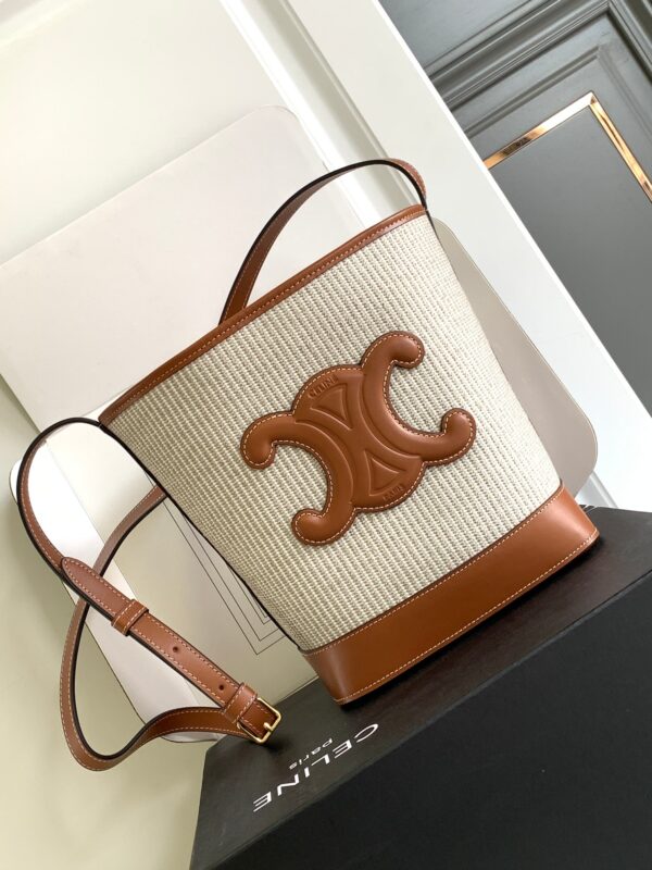 CELINE SMALL BUCKET CUIR TRIOMPHE
