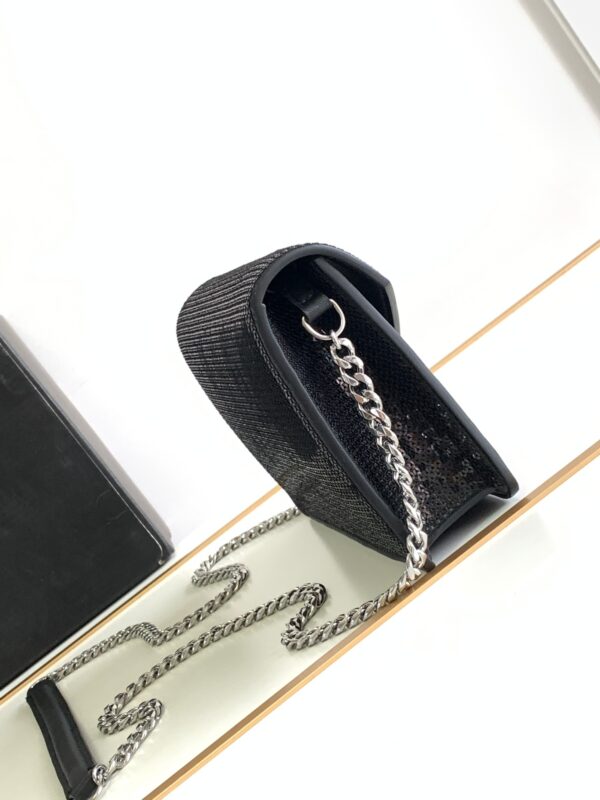 CELINE WALLET ON CHAIN TRIOMPHE