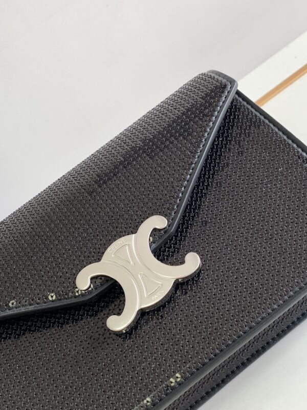 CELINE WALLET ON CHAIN TRIOMPHE